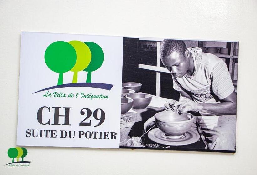 سوییت جونیور, Villa De L Integration