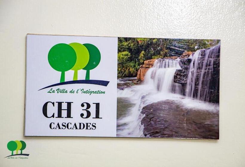 سوییت جونیور, Villa De L Integration