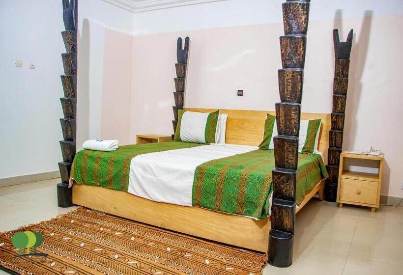 سوییت جونیور, Villa De L Integration