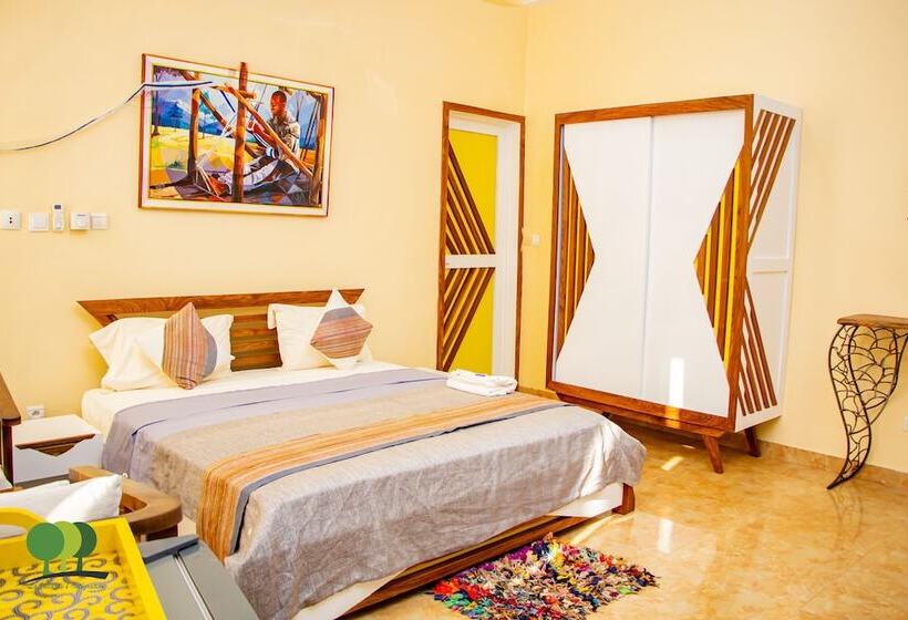 سوییت جونیور, Villa De L Integration