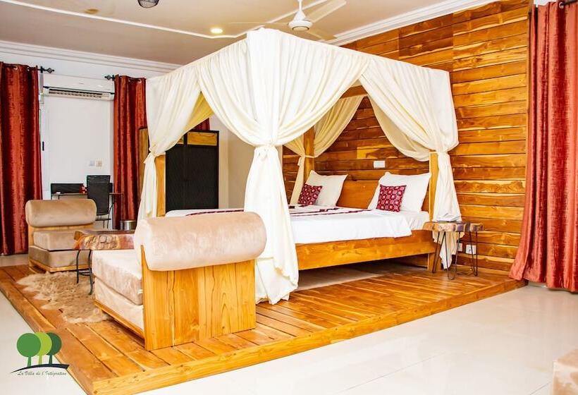 سوییت اجرایی, Villa De L Integration