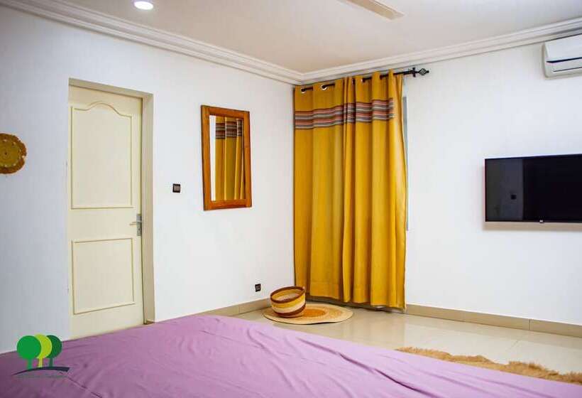 سوییت اجرایی, Villa De L Integration