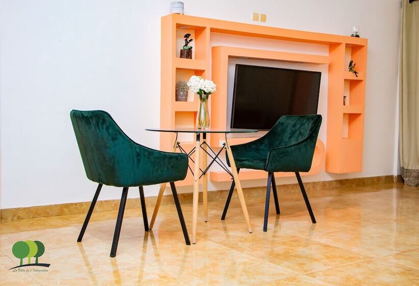 سوییت جونیور, Villa De L Integration