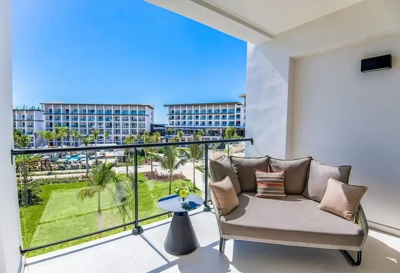 سوئیت جونیور با تخت بزرگ, Hyatt Zilara Cap Cana - Adults Only