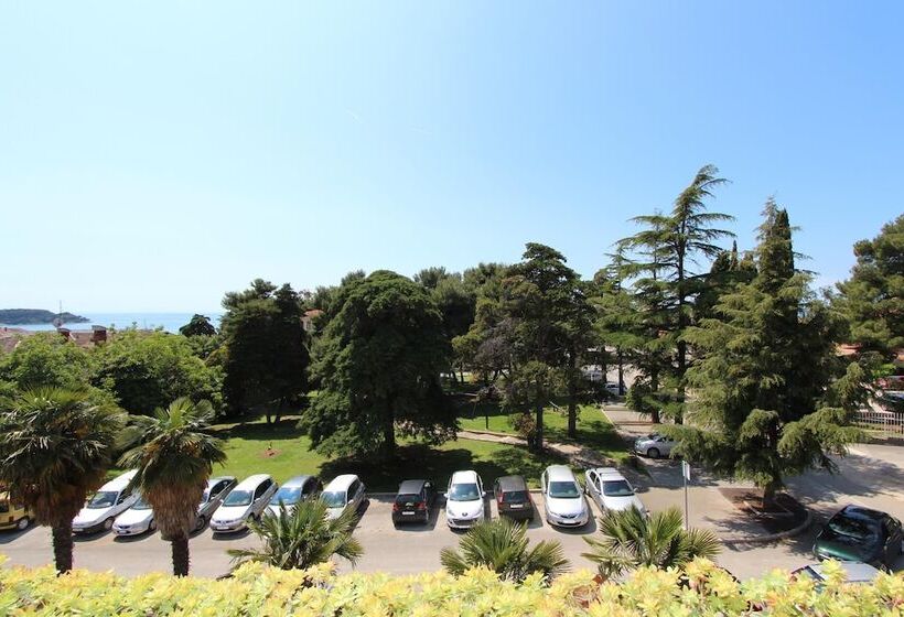 غرفة قياسية مطلّة علي البحر مزوَّدة بشُرفة, Apartments Aurora