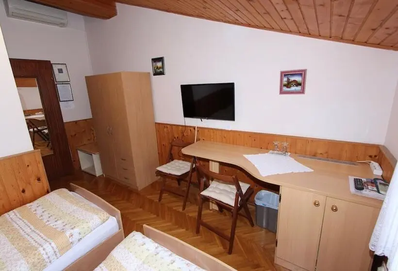 اتاق استاندارد, Apartments Aurora