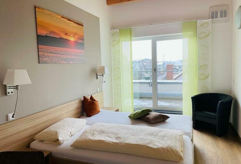 Номер Стандарт с Балконом, Fränkischer Hof