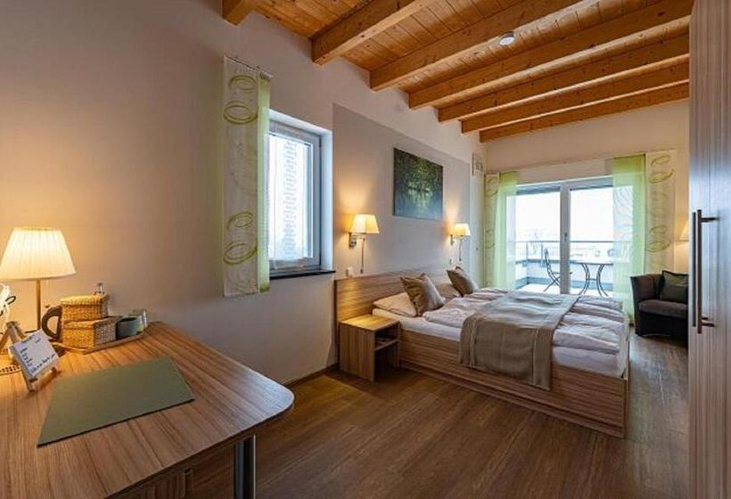 Номер Стандарт с Балконом, Fränkischer Hof