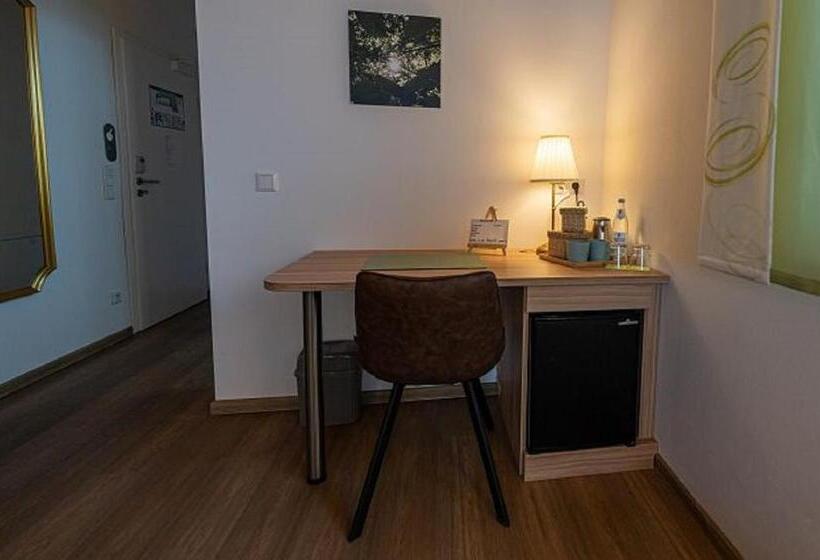 Номер Стандарт с Балконом, Fränkischer Hof