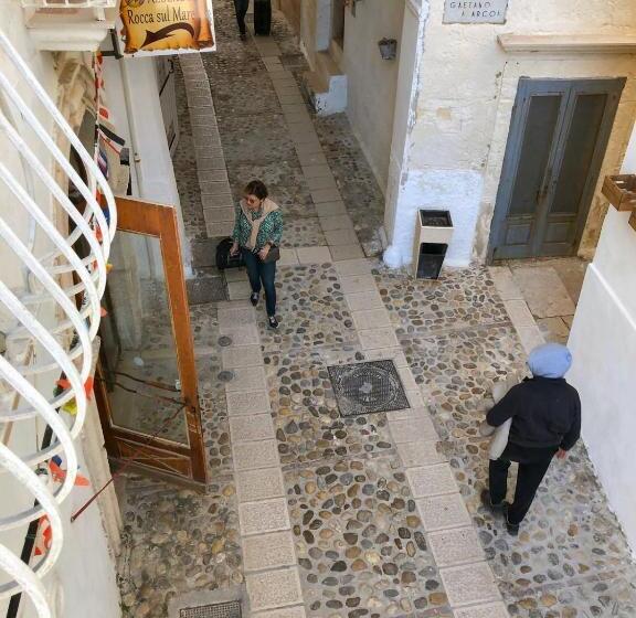 اتاق استاندارد چهارنفره با بالکن, Rocca Sul Mare