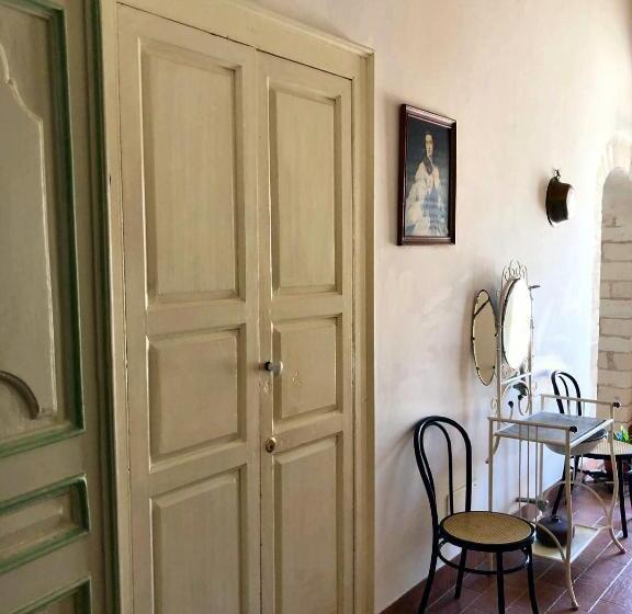 اتاق سه نفره دلوکس با چشمانداز دریا, Rocca Sul Mare