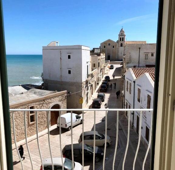 اتاق سه نفره دلوکس با چشمانداز دریا, Rocca Sul Mare