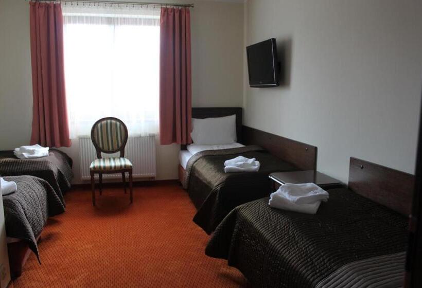 スタンダード４人部屋, Cedrowy Dworek