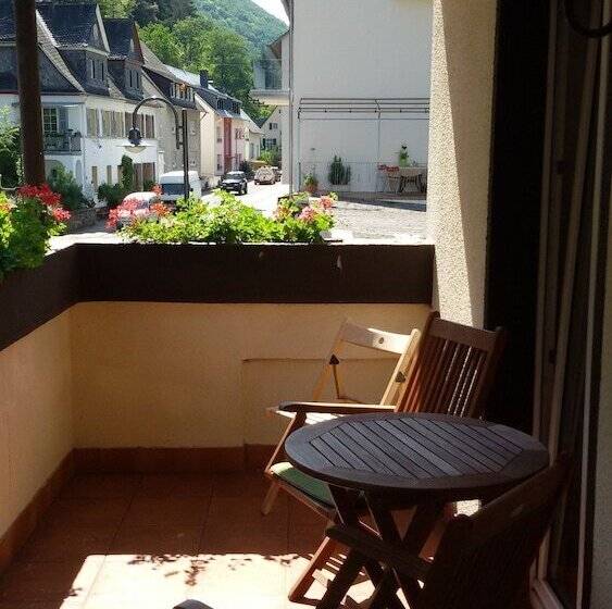 스탠다드 트리플 발코니 룸, Pension Winzerhaus