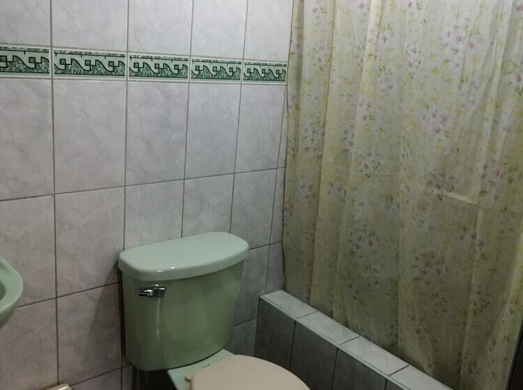 Bas Trippelrum, Gringo´s House