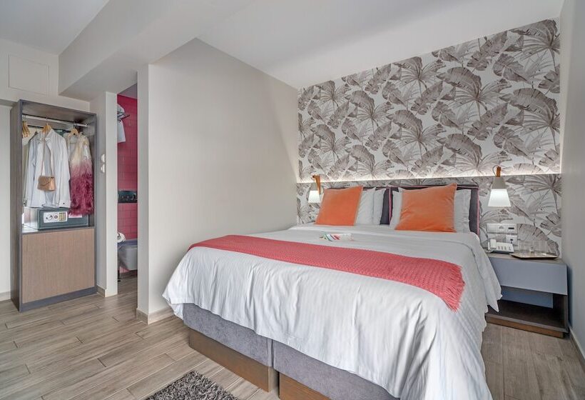 غرفة سوبيريور ذات إطلالة جانبية على البحر, Maison 66, Riviera Hotels
