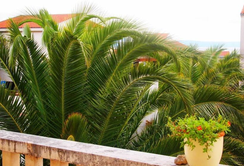 Standard Stúdió Terasszal, Apartments Dany