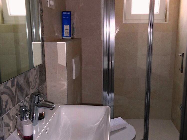 Escritório Deluxe, Apartments Dany