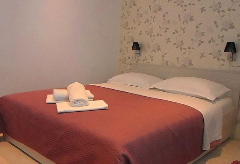 Tengerre Néző 1 Szobás Apartman, Apartments Dany