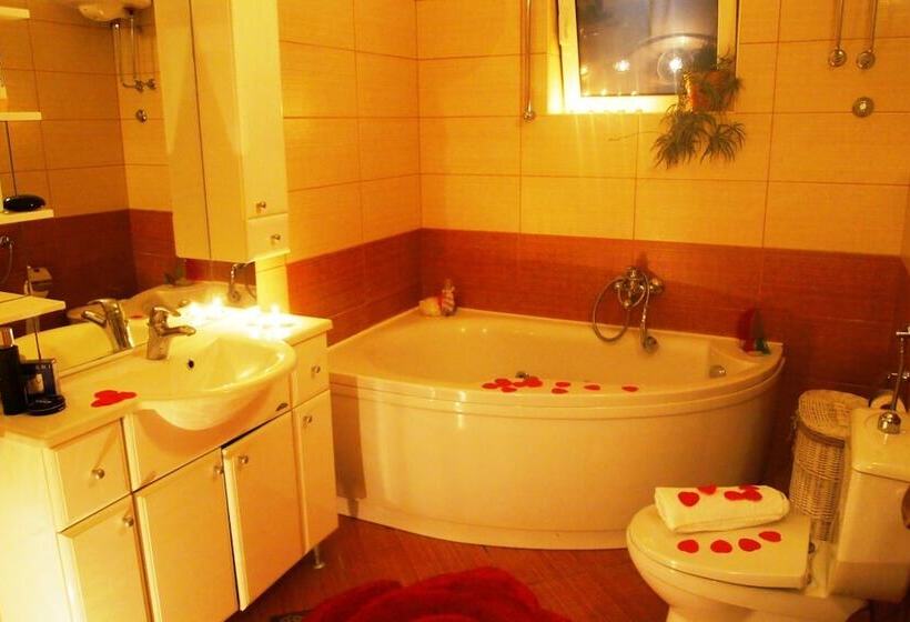 2 Szobás Deluxe Apartman, Apartments Dany