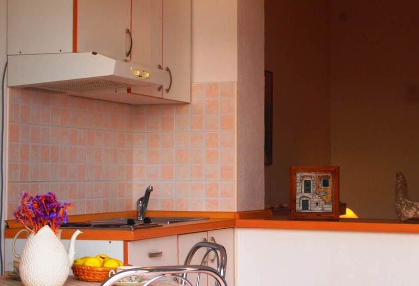 Standard Stúdió Terasszal, Apartments Dany