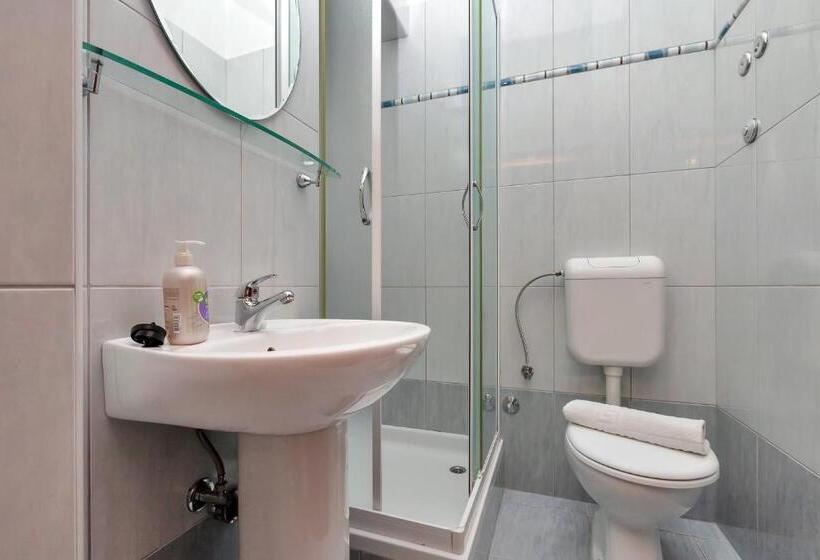 2 Szobás Deluxe Apartman, Apartments Dany