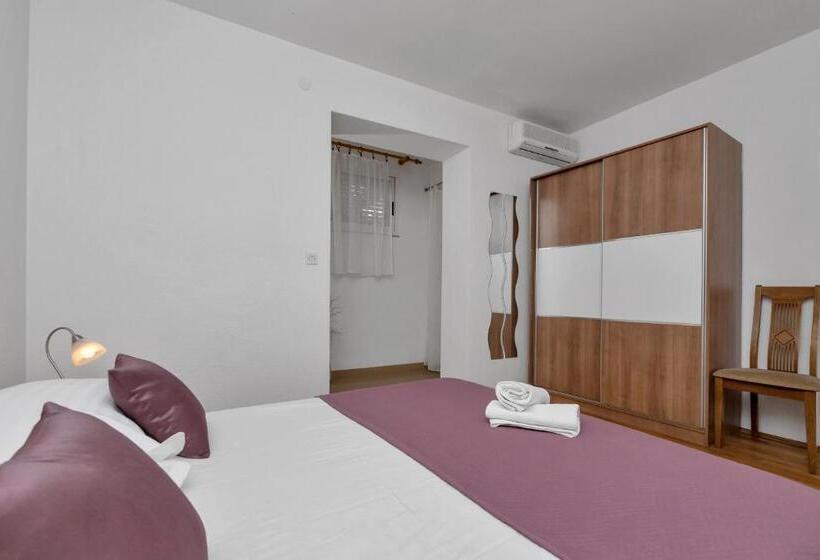 Apartamento Deluxe 2 Quartos, Apartments Dany