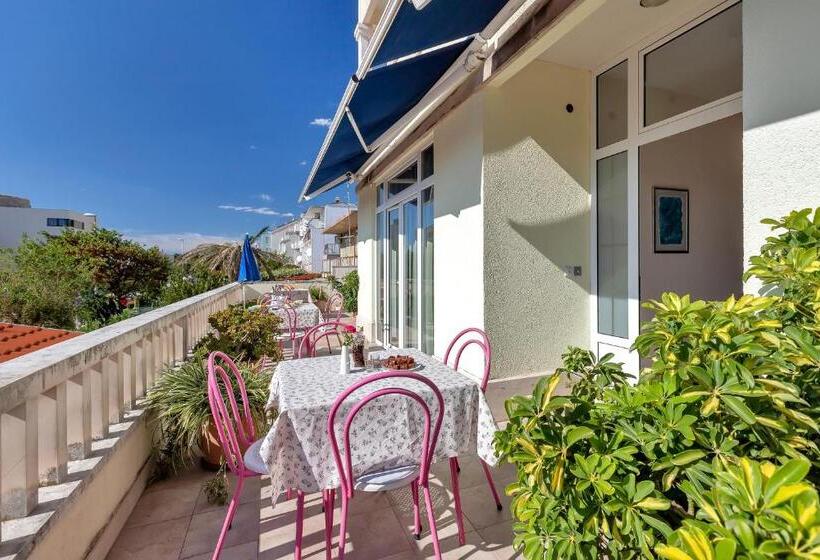 Standard Stúdió Terasszal, Apartments Dany