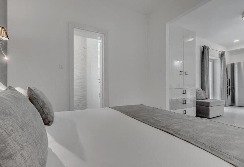 1 Szobás Apartman Erkéllyel, Apartments Dany