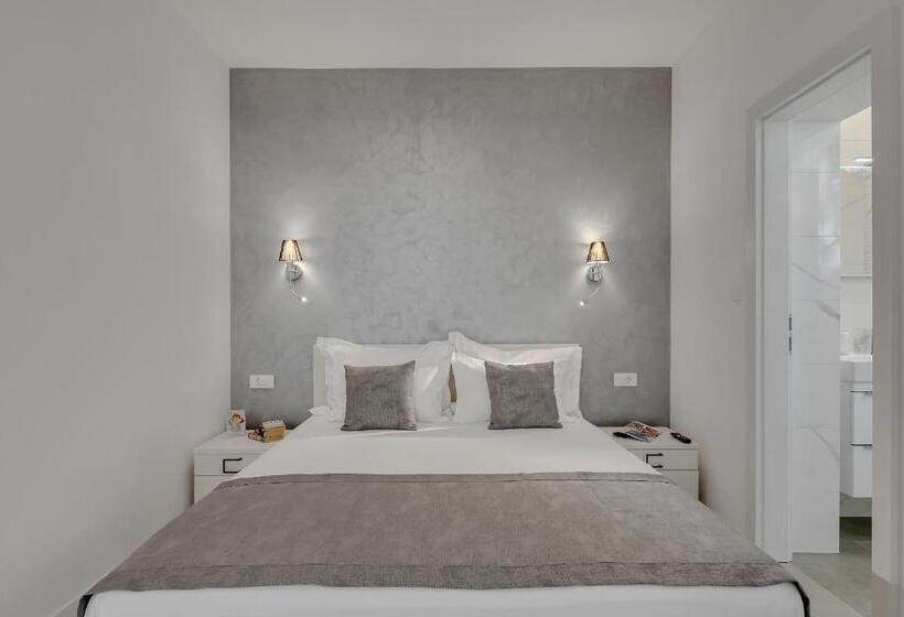 1 Szobás Apartman Erkéllyel, Apartments Dany