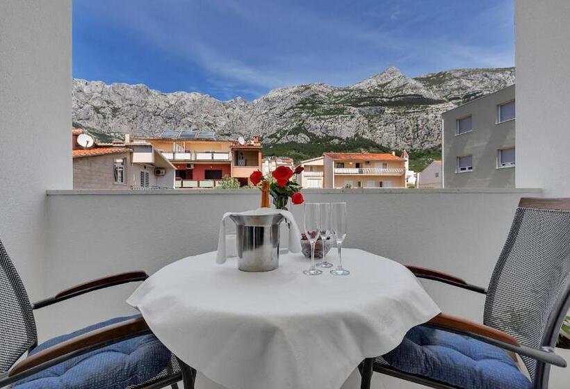 1 Szobás Apartman Kilátással, Apartments Dany