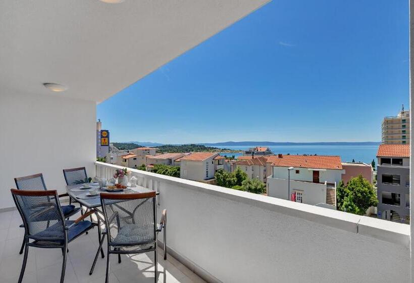 Tengerre Néző 1 Szobás Apartman, Apartments Dany