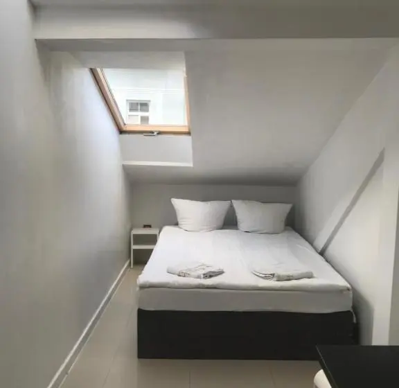 اتاق عادی, Hoża Apartments And Rooms