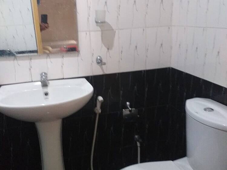 חדר קלאסי לשלושה, Ella Nature Nest