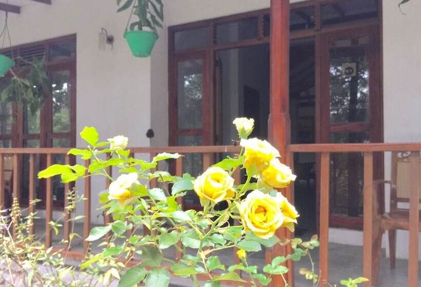 חדר קלאסי לשלושה, Ella Nature Nest