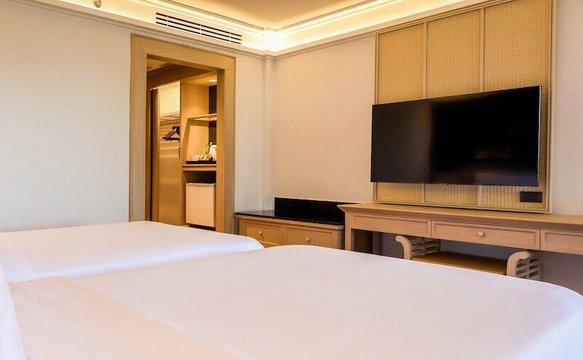 デラックスルーム, Beyond Kata