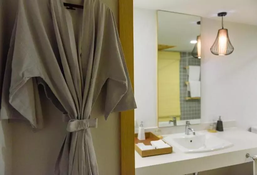 اتاق لوکس, Paradise Beach Resort, Koh Samui Sha Extra Plus