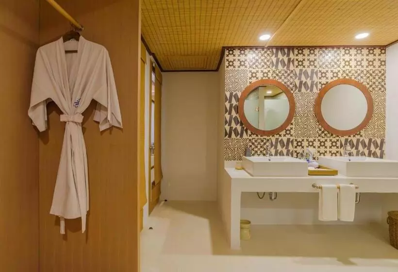 ویلای لوکس 1 خوابه, Paradise Beach Resort, Koh Samui Sha Extra Plus