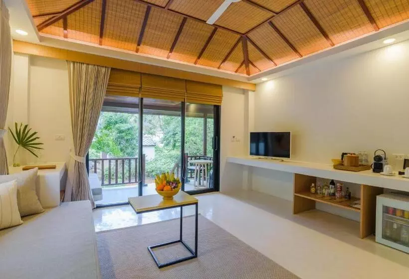 ویلای لوکس 1 خوابه, Paradise Beach Resort, Koh Samui Sha Extra Plus