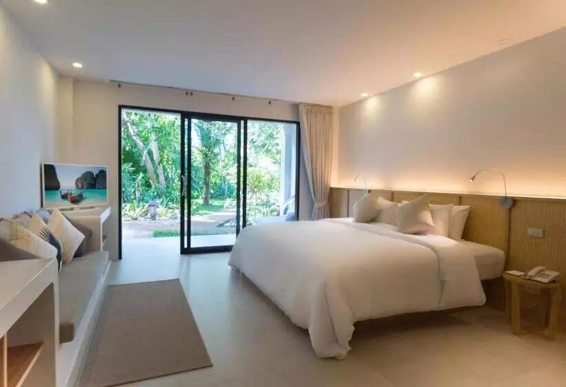 اتاق لوکس, Paradise Beach Resort, Koh Samui Sha Extra Plus
