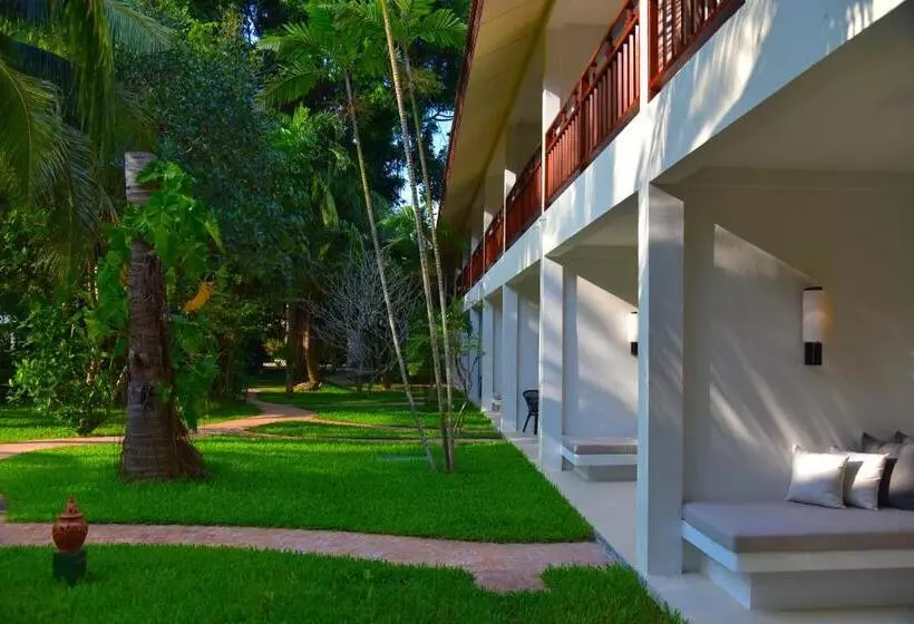 اتاق لوکس سه تخته, Paradise Beach Resort, Koh Samui Sha Extra Plus