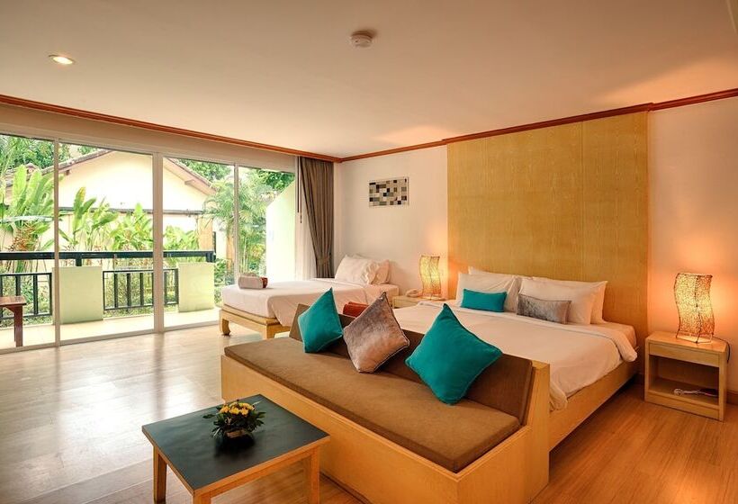 디럭스 패밀리 룸, Phuket Island View Resort   Sha Extra Plus