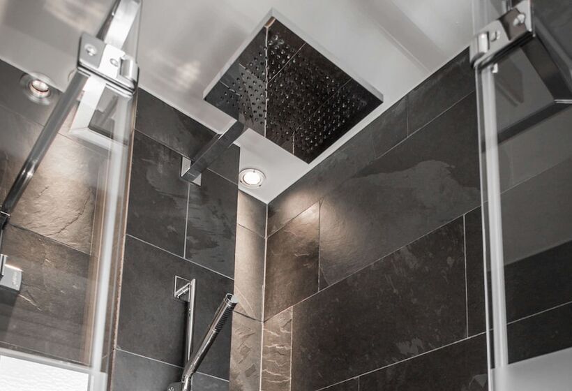 スタンダードルーム, The Dom