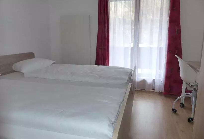 اتاق اکونومی, Residence Panorama