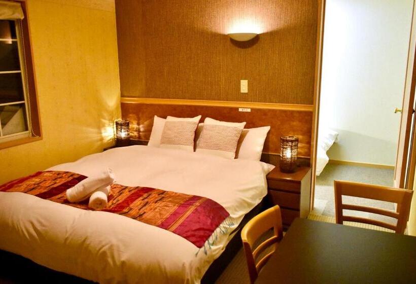 חדר סטנדרט לשלושה, Altitude Madarao