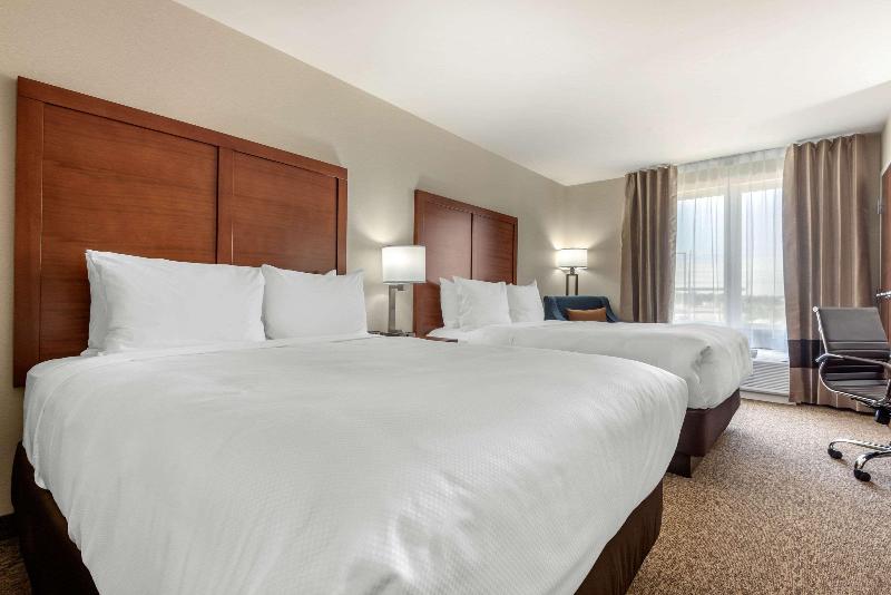 غرفة قياسية سرير كينج, Comfort Inn & Suites