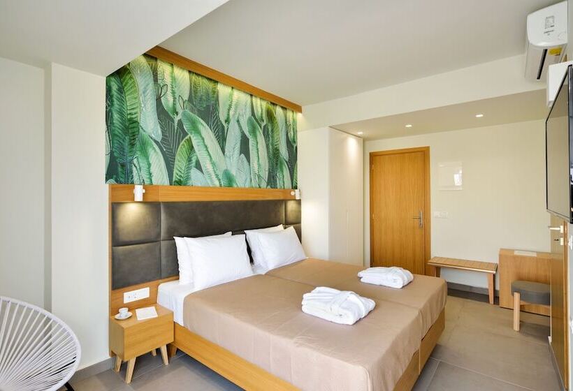 جناح مطلّ علي البحر, Elia Kalamaki