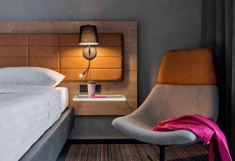 غرفة ديلوكس, Moxy Warsaw Praga