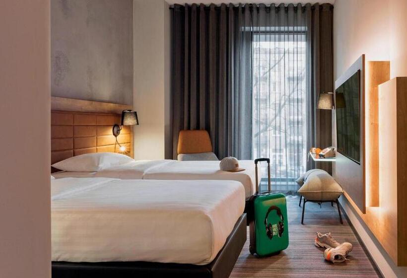غرفة قياسية, Moxy Warsaw Praga