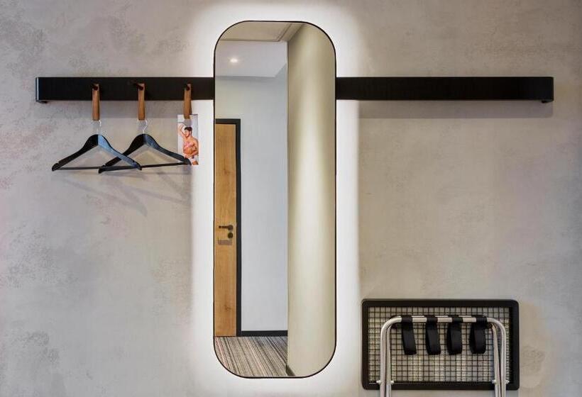 غرفة ديلوكس, Moxy Warsaw Praga